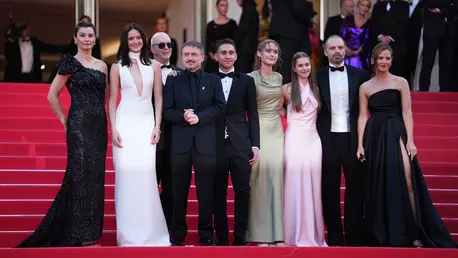 Premiera Fjord la Cannes 2026: Cristian Mungiu, Sebastian Stan, Sharon Stone, Demi Moore pe covorul roșu