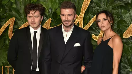 Brooklyn Beckham are o relație complicată cu părinții... despre care vorbește ironic într-o reclamă