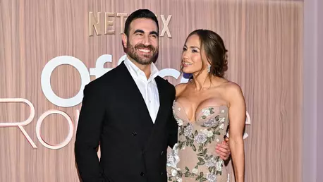 Jennifer Lopez spune adevărul despre zvonurile legate de relația amoroasă cu Brett Goldstein: "Se întâmplă tot timpul..."