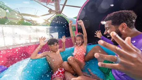 Cum arată vacanța ideală pentru o familie? Noul vas de croazieră LEGEND OF THE SEAS ajunge în Europa!