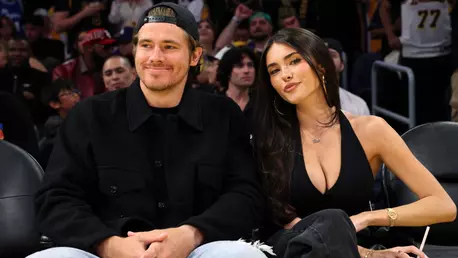Madison Beer și Justin Herbert s-au logodit după aproape un an de relație