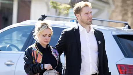 Brian Hickerson, iubitul actriței Hayden Panettiere, rupe tăcerea despre moartea vedetei. El se afla în casă în momentul decesului