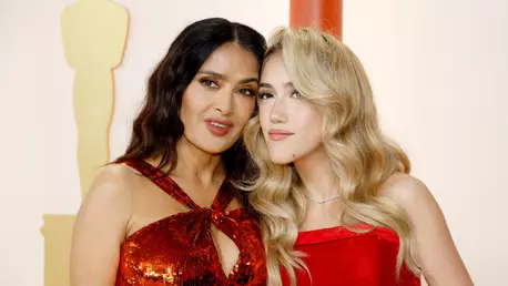 Valentina, fiica Salmei Hayek, îi critică actriței profilul de Instagram și stilul vestimentar: "Trebuie să dispară"