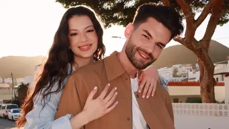Cleopatra Stratan și Edward Sanda, imagini superbe din vacanța în Santorini. Ipostazele tandre în care au apărut împreună
