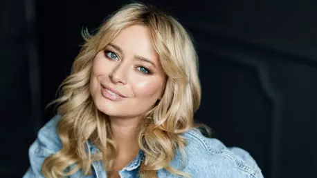 Laura Cosoi, imagine în costum de baie după ce a devenit mamă pentru a cincea oară: "Nu puteam face o alegere mai bună"