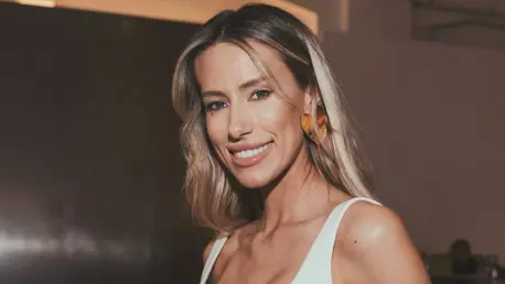 Gabriela Prisăcariu, criticată pentru fotografiile îndrăznețe de pe Instagram. Cum le-a răspuns celor care au judecat-o