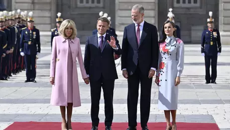 Regina Letizia a Spaniei, apariție spectaculoasă la dineul de gală pentru Emmanuel și Brigitte Macron