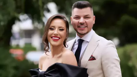 Valentin Luca și Roxana Ghiorghian vor deveni părinți. Cum au dezvăluit finalistul de la "Românii au talent" și fosta prezentatoare TV sexul copilului