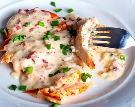 Piept De Pui Cu Sos Gorgonzola Retete Culinare Romanesti Si Din Bucataria Internationala