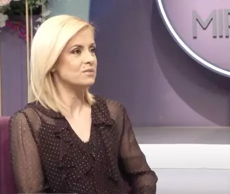 simona-gherghe-debut-9