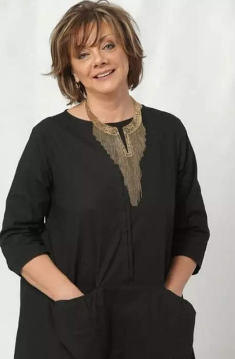 Carmen Tănase, manechin la 61 de ani. "Am venit să prezint moda!"