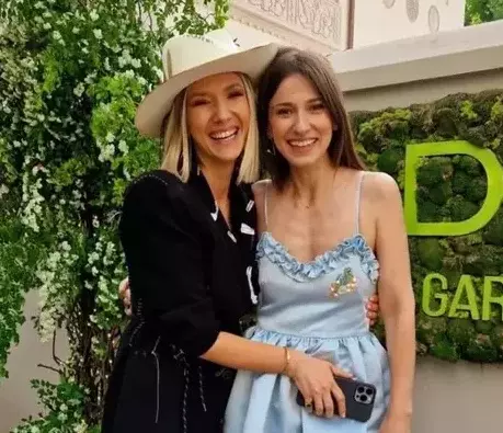 adela-popescu-dana-rogoz-806x1024-1