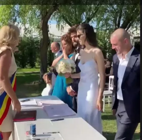 Cum și-a făcut apariția mama Cleopatrei Stratan la nunta fiicei sale. Rodica Stratan, o prezență discretă (1)