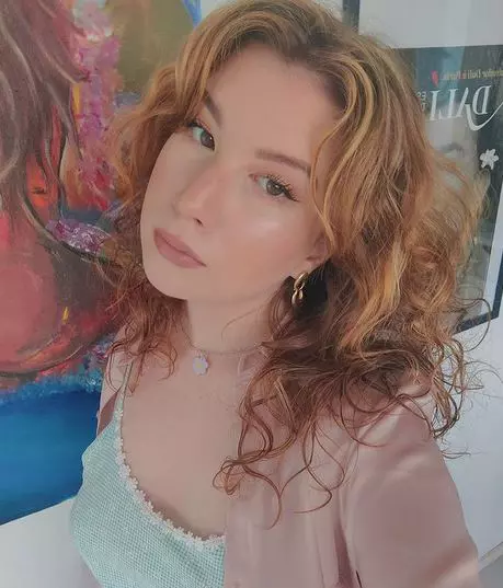 Narcisa Suciu fiica