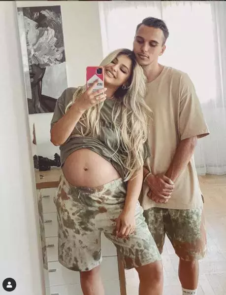 Irina-deaconescu-insarcinata-11