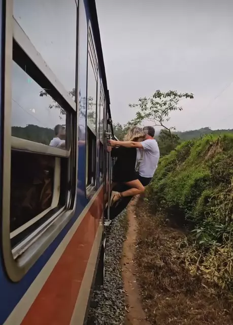Ela Crăciun, imagini superbe din vacanța în Sri Lanka  (2)