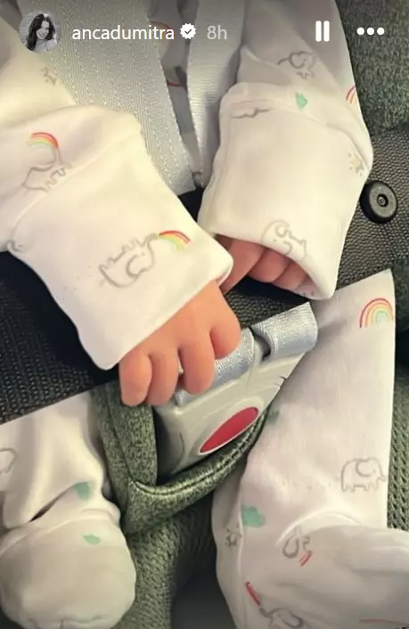 Anca Dumitra cu băiețelul ei