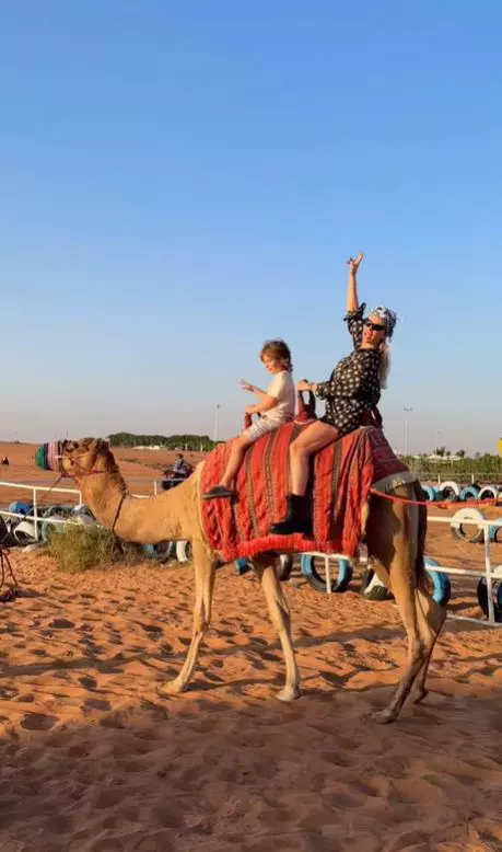 andreea banica pe camila