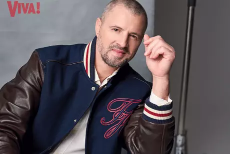 Cu ce s-a ocupat Pavel Stratan înainte să devină cunoscut. Cel mai greu moment din carieră: „Tata nu m-a văzut pe scenă, deși nu mă lăsa să cânt!” / EXCLUSIV