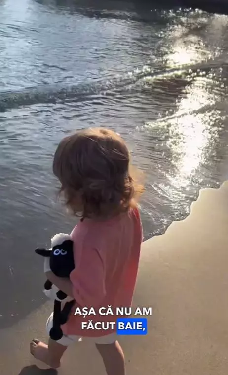 Gina Pistol și Smiley, în vacanță cu fiica lor. Ce imagini superbe au publicat din Grecia