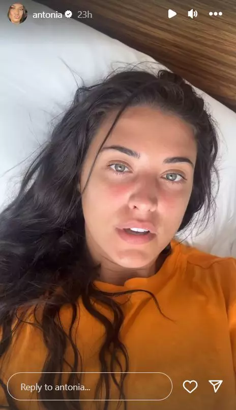 De ce Antonia nu publică imagini cu ea în costum de baie din vacanța în Maldive (6)