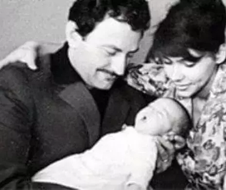 povestea-unei-fotografii-care-a-facut-o-sa-planga-disperata-pe-o