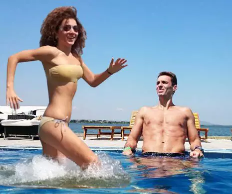 carmen-bruma-topless-la-mare-wow-e-aproape-goala