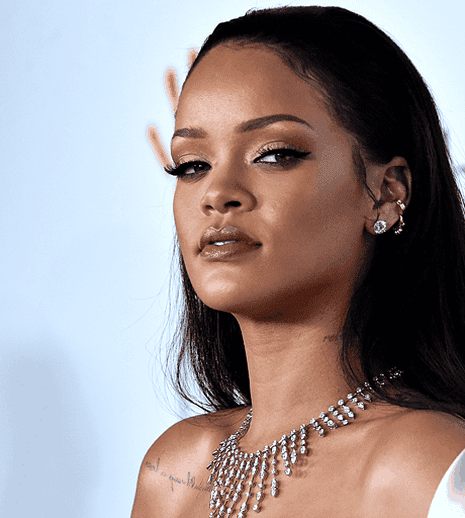 Cum a fost cucerită Rihanna de afaceristul arab și ce părere are tatăl artistei despre noua ei cucerire