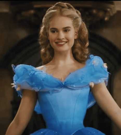 Urmărește trailer-ul feeric pentru „Cenușăreasa”!