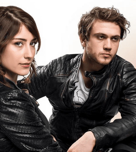 Aras Iynemli şi Hazal Kaya fac pereche într-un serial