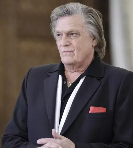 Florin Piersic, prima apariție după operațiile suferite. Ce mesaj a transmis fanilor din sala de recuperare: „M-ați recunoscut?”