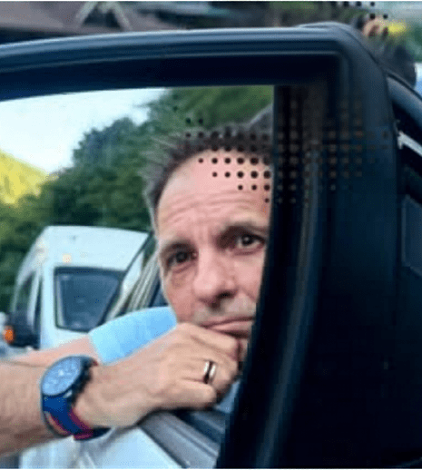 Dan Negru, mesaj viral după 30 de ani de navetă: „Unde-s banii din impozite?”. „Monumentul istoric” de pe Valea Oltului care l-a scos din minți pe prezentator