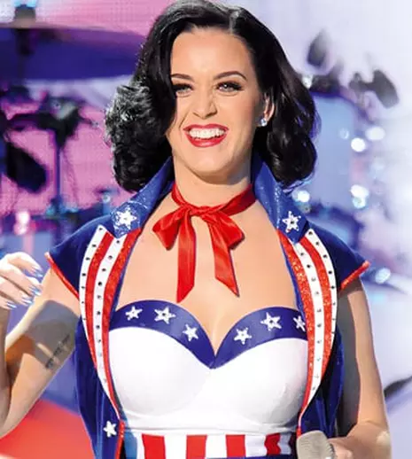 Katy Perry se pregăteşte de lansarea albumului "Prism"