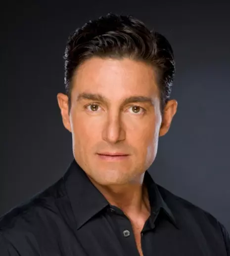 Acasă difuzează „Pasiune și putere”, noua telenovelă a lui Fernando Colunga