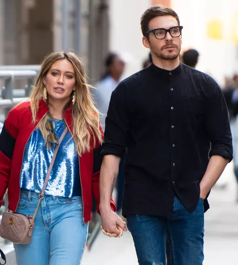 FOTO. Hilary Duff s-a logodit. Cum arată inelul de logodnă al artistei