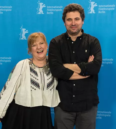 Filmul „Babardeală cu bucluc sau porno balamuc”, regizat de Radu Jude și produs de Ana Solomon, este marele câștigător la Berlinale