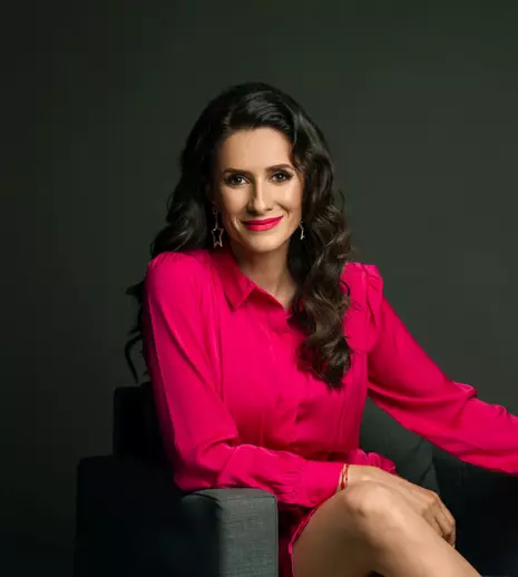Iuliana Tudor revine cu noi ediții „Vedeta populară”. Când începe sezonul 6 la TVR 1 și ce noutăți aduce