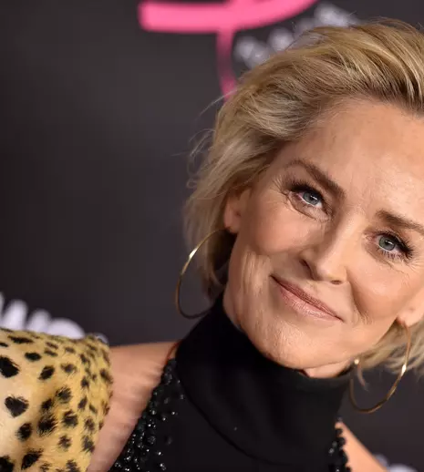 Sharon Stone va juca în ecranizarea romanului „Woman On Fire”