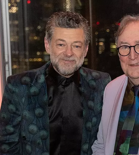 „Luther: Apus de soare”. Ce spun actorii Andy Serkis și Dermot Crowley despre noul film Netflix