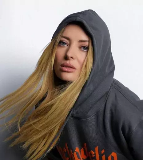 Delia, reacție dură după ce s-a zvonit că s-a certat cu Lora din cauza piesei „Lololo”. „Așa este normal”
