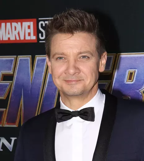 Jeremy Renner a scris un bilet de adio pentru familia lui de pe patul de spital. „Cu siguranță, aș fi murit”
