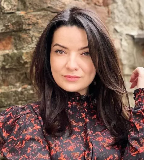 Ce fel de mămică va fi actrița Anca Dinicu? „O să fiu grijulie și ușor isterică”. EXCLUSIV