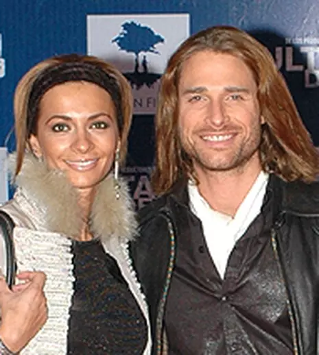 Sebastian Rulli (“Iubiri vinovate”) şi fosta sa soţie se bat pe o limuzină