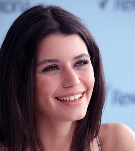 Beren Saat, protagonista din “Fatmagul”, i-a furat rolul lui Meryem Uzerli și va juca în „Kosem”