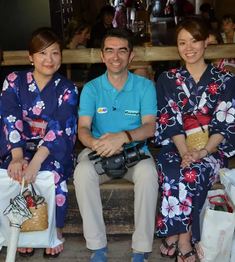 „Cusurgiul” Mihai Găinuşă a fost în vacanță în Japonia | FOTO