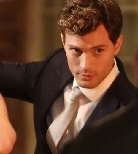 E oficial: se fac şi celelalte 2 filme din seria „Cincizeci de umbre ale lui Grey”