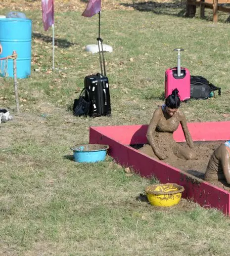 Astăzi, la „Șerifi de România”: duel în noroi