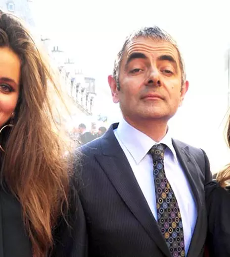 Fiica lui Rowan Atkinson se lansează în muzică