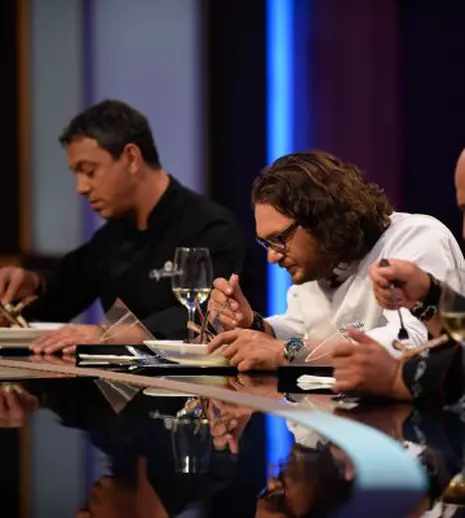 Diseară, la „Chefi la cuțite”, chef Bontea pierde un pariu și primește o pedeapsă