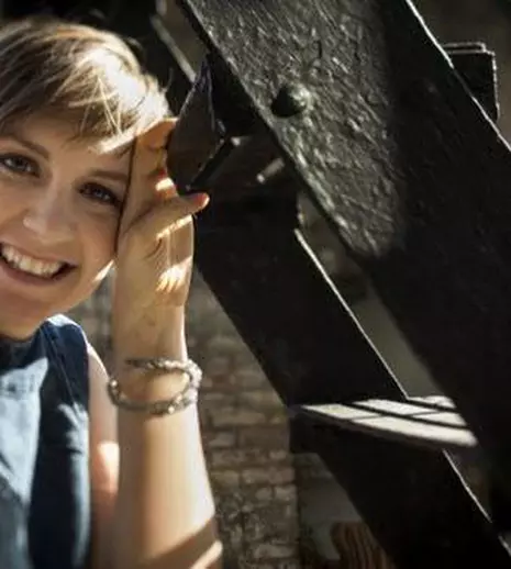 Lena Dunham, în lacrimi, anunță finalul filmărilor la „Fetele”